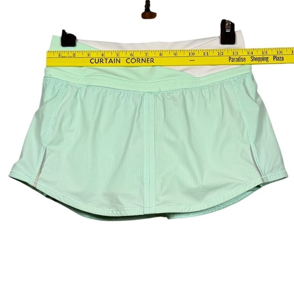 Lululemon Run Pace Skort, Wagon Stripe, Fresh Teal / White, Size 4 - Picture 5 of 8
